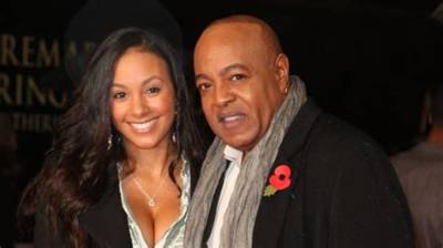 Peabo Bryson Is Married to Wife: Tanya Boniface Bryson. Kids.