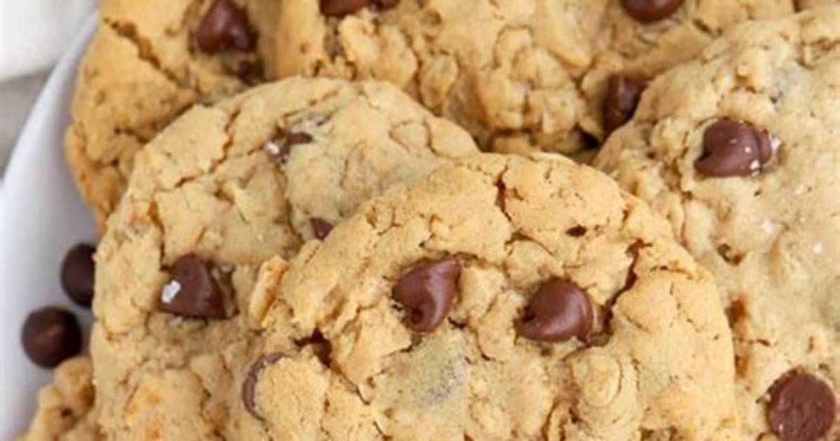 Peanut Butter Oatmeal Cookies - Celebrating Sweets