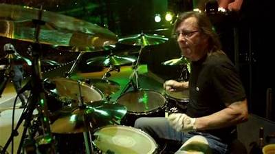 Phil Rudd: the Drumming Dynamo of Ac/Dc