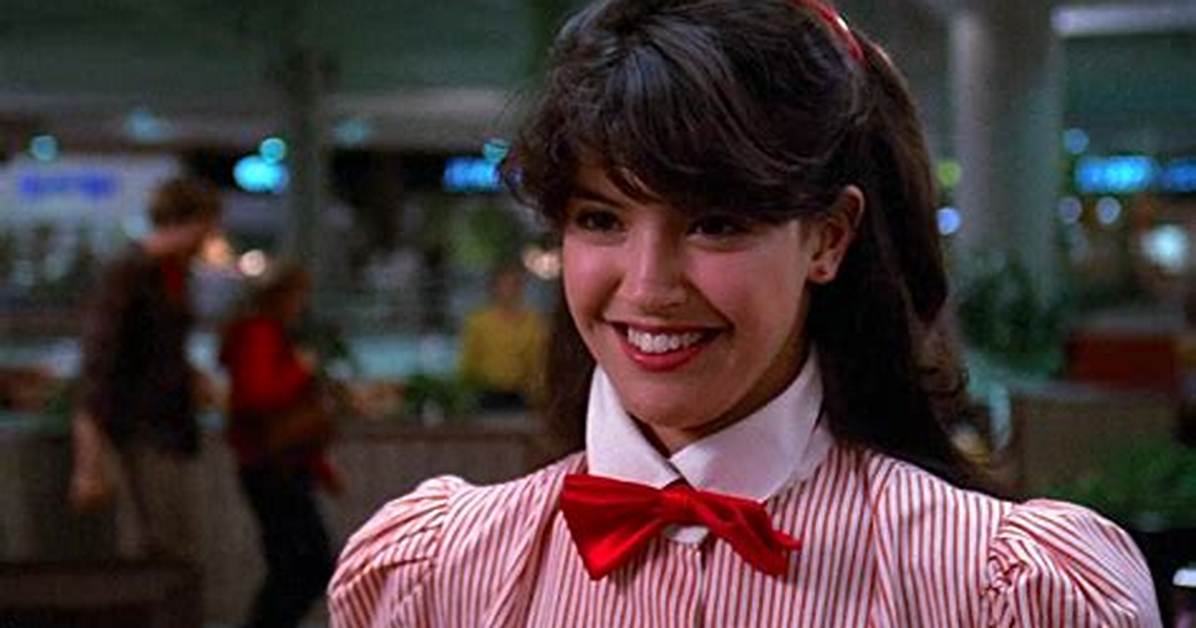 Phoebe Cates: the Iconic 80S Star Beyond the Silver Screen