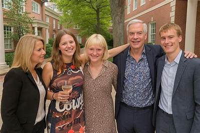 Poppy Carver (Katty Kay, S Daughter)Bio, Wiki, Age, Boyfriend, Parents, Bbc, and Net Worth.