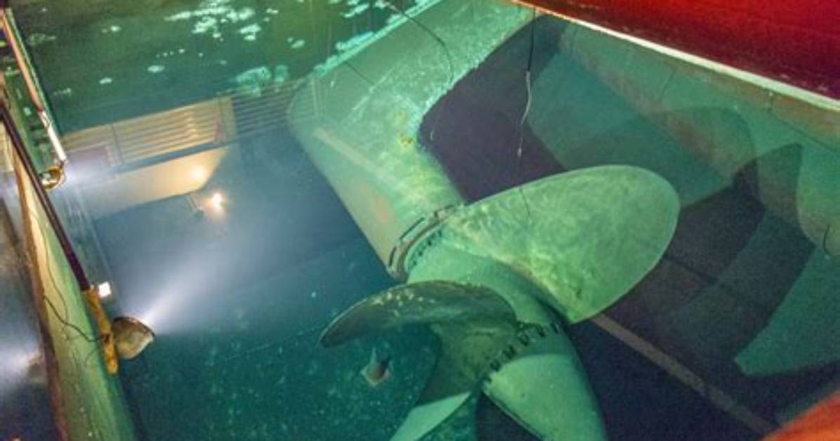 Queen Mary Propeller: a Fascinating Dive into Maritime History