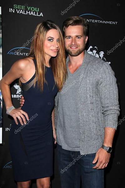 Randy Wayne Parents and Wife Name Explored- How Rich Is the Actor?