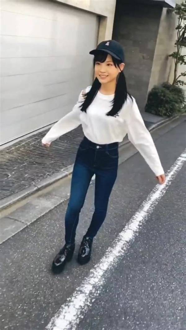 Rara Kudou Girl: the Rising Star in the Entertainment World