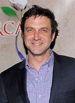 Raul Esparza