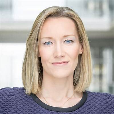 Rebecca Barry Net Worth