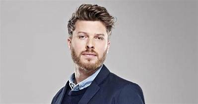 Rick Edwards Net Worth – How Much Is Rick Edwards Worth?