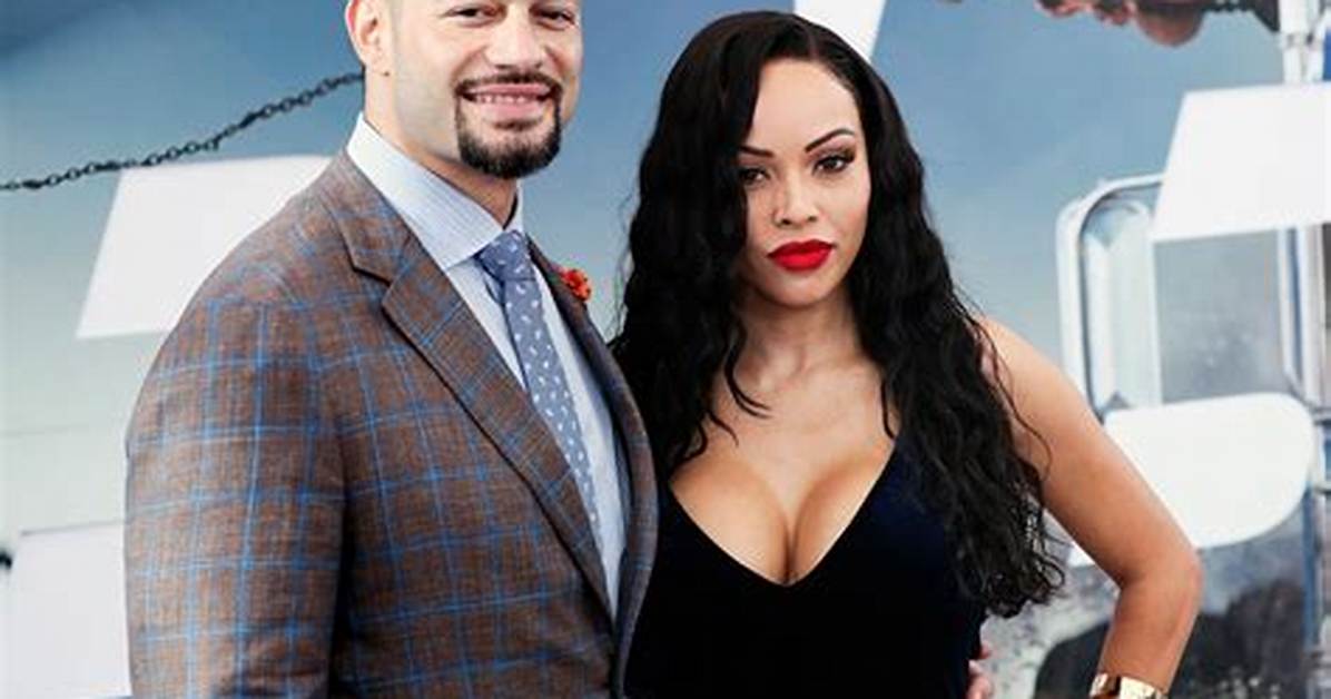 Roman Reigns Wife S