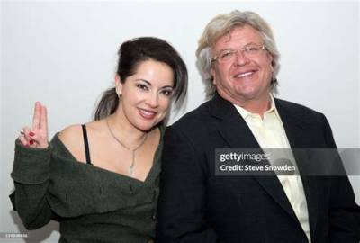Ron White and Wife: a Behind-the-Scenes Look at Their Life Together