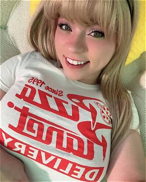Sabrina Bank Nude: a Comprehensive and Respectful Analysis