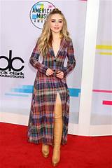 Sabrina Carpenter Body Measurements: a Complete Guide