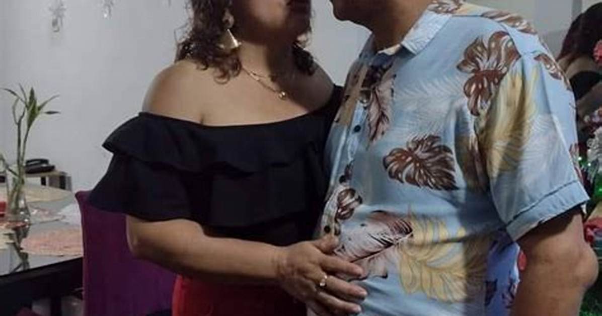 Sara Escobar Is Pregnant with Her Husband Mauricio Montaner Family and Net