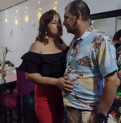 Sara Escobar Is Pregnant with Her Husband Mauricio Montaner, Family and Net Worth