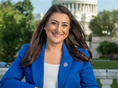 Sara Zanier- Age, Height, Net Worth, Husband, Career, Nationality