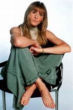 Sarah Lancashire Height in Feet: a Comprehensive Look at the Renowned Actress