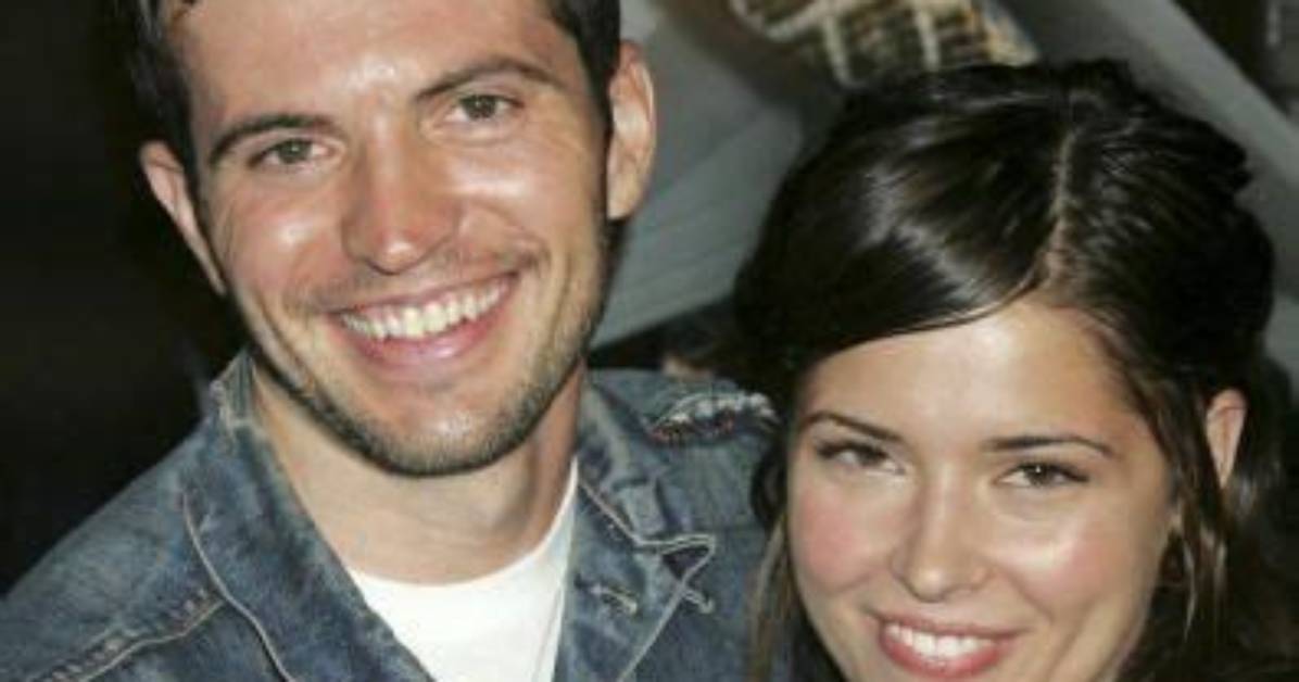 Sarah Lind Husband and Instagram Meet Ships in The