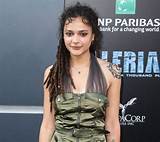 Sasha Lane Dating, Boyfriend, Married, Net Worth, Bio, Height, Parents