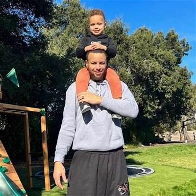 Seth Holehouse Height, Weight, Net Worth, Age, Birthday, Wikipedia, Who, Instagram, Biography