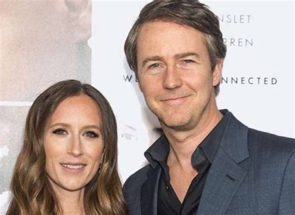 Shauna Robertson Net Worth