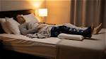 Should I Sleep with My Acl Brace on?