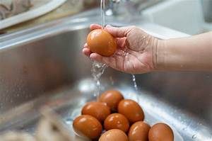 Should I Wash the Eggs?