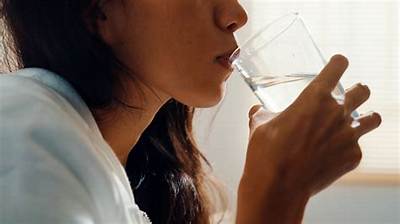 Should You Give a Drunk Person Water?