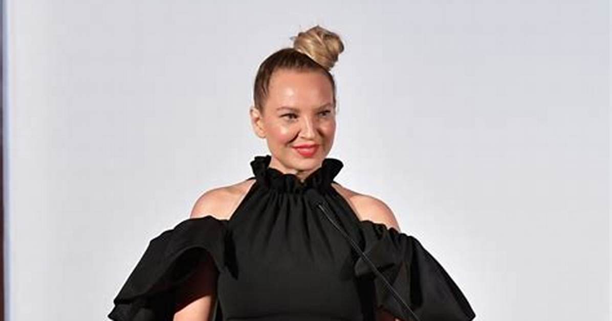 Sia Furler Net Worth