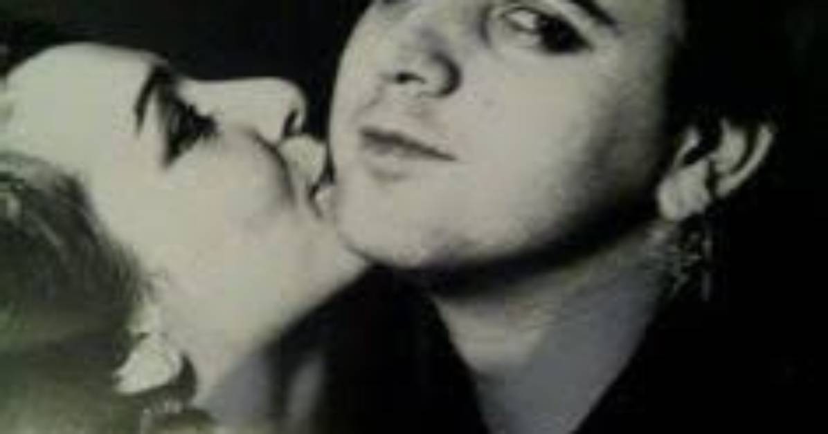 Simon Gallup's Wife: Meet the Partner of the Inspirational Bassist