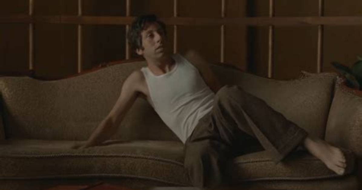 Simon Helberg Feet: Exploring the Unique Traits and Fascinating Facts About the Beloved Actor