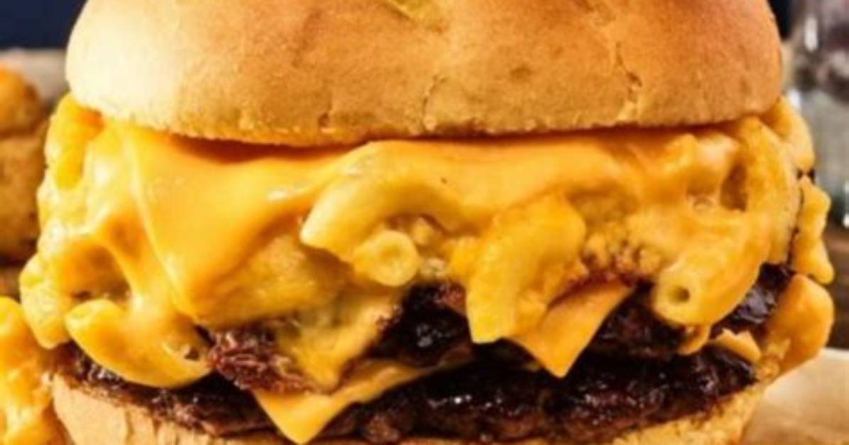 Smashburger’s New S’mac & Cheese Burger: Ingredients, Price, Availability, and Other Details Revealed