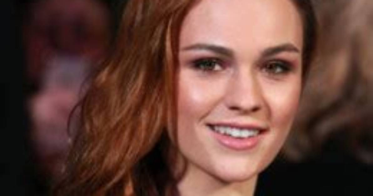 Sophie Skelton Movies Bio Wiki Age Dating Red Hair Outlander and Net