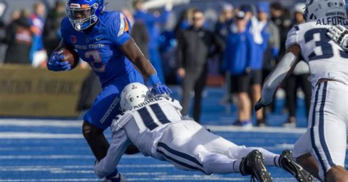 Star Utah State Edge Rusher Byron Vaughns Enters