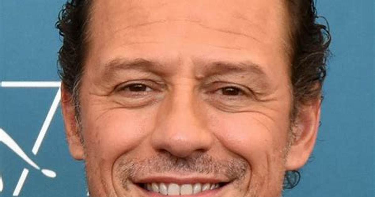 Stefano Accorsi Biography Facts