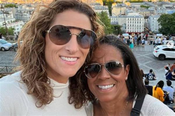 Stephanie White: Wife, Partner, and More
