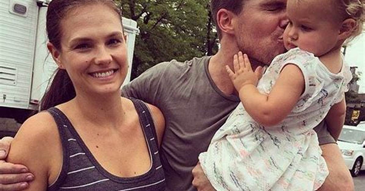 Stephen Amell Parents: Meet the Family Behind the Arrow!