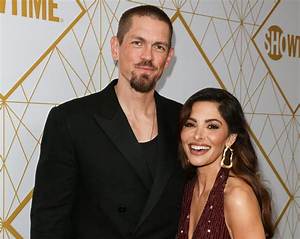 Steve Howey's Relationships: Past & Present