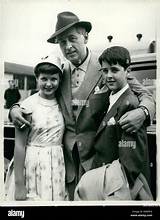 Stewart Granger – Biography, Height, Wife, Daughter, Net Worth, Death