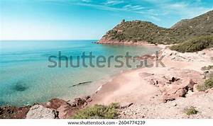 Stunning Naturist Beach Photos: Unfiltered Beauty