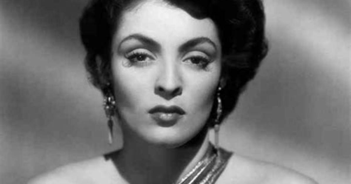 Suzan Ball Net Worth