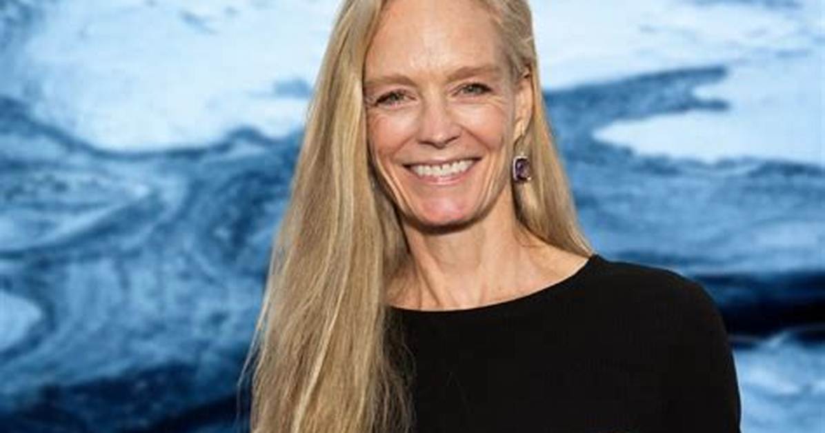 Suzy Amis Net