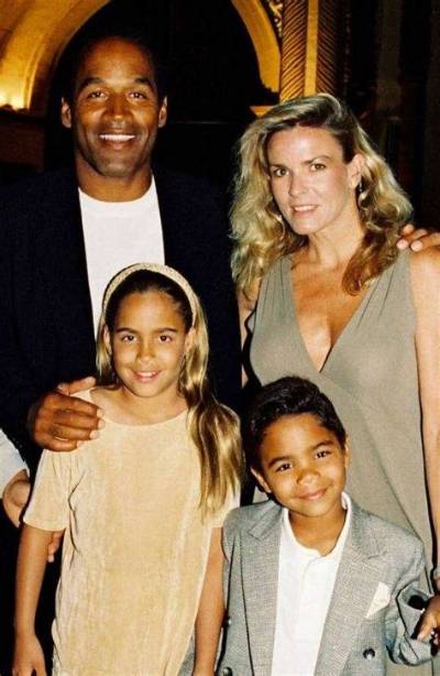 Sydney Brooke Simpson Net Worth, Grandparents, Family. What Is She Doing Now?