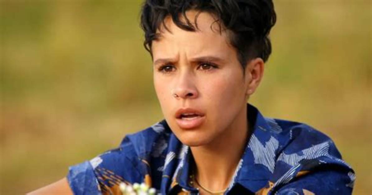 Tabitha Sloane from Netflix S Surviving Paradise Birthday Instagram Age Ethnicity Reddit