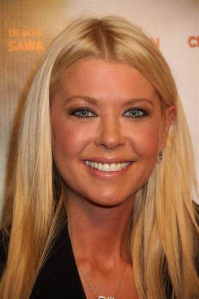 Tara Reid – Biography, Facts & Life Story
