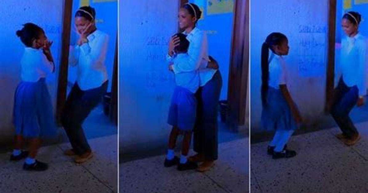 The Boys Prefer Hugs Teacher Gives Her Pupils Grand Welcome as They Arrive School Video