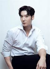 The Enduring Versatility of Choi Jin-Hyuk: from Charming Leads to Intriguing Villains