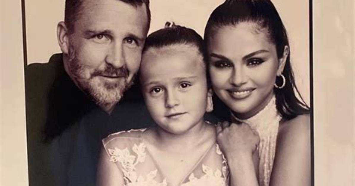 The Family Circle of Selena Gomez: a Comprehensive Guide
