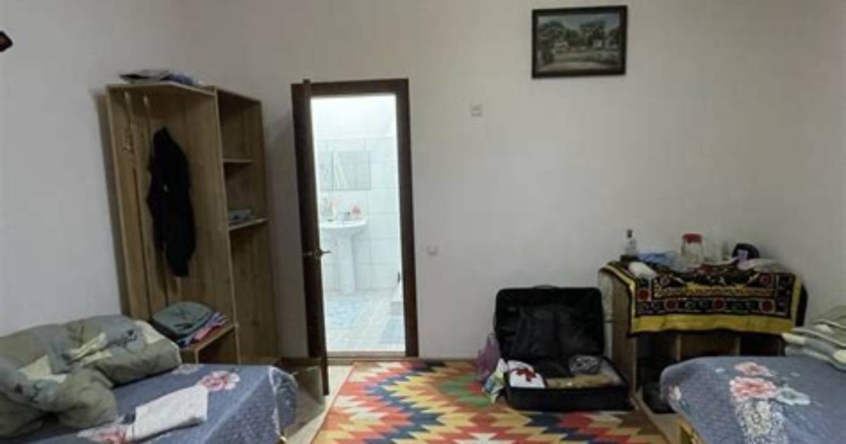Tibam Guest House Ota