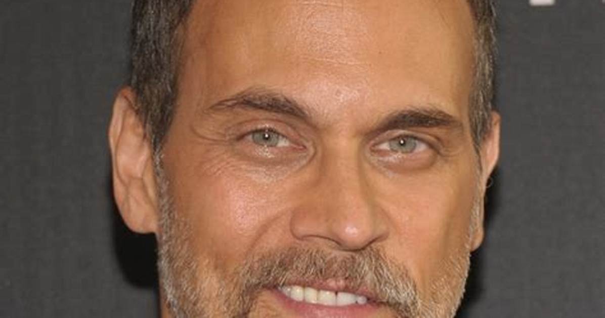 Todd Stashwick Net Worth, Salary, Earnings, Married, Wife, Children, Age, Height, Wiki-Bio