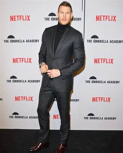 Tom Hopper Height, Weight, Net Worth, Age, Birthday, Wikipedia, Who, Nationality, Biography