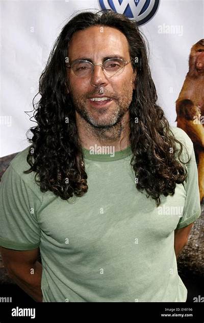 Tom Shadyac’s Net Worth, Biography, Career, Awards, Fact and Life Story